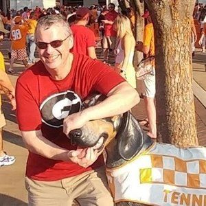 Meet your Posher, Sam